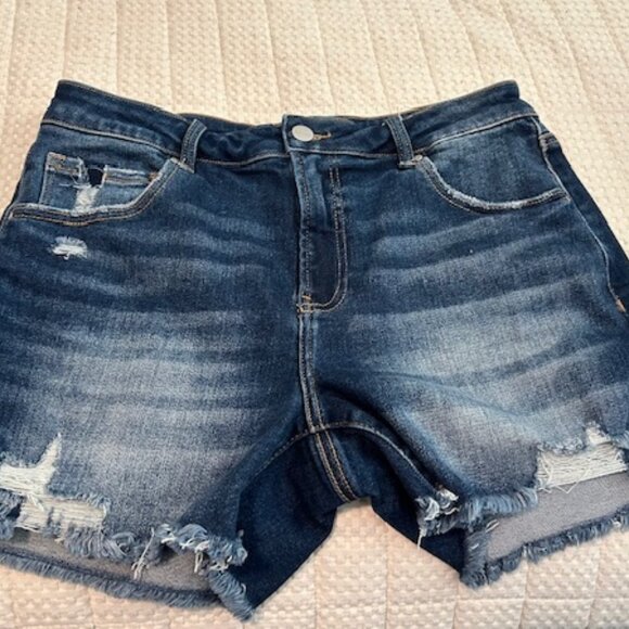 Wild Oak Boutique Denim Shorts - Picture 1 of 3